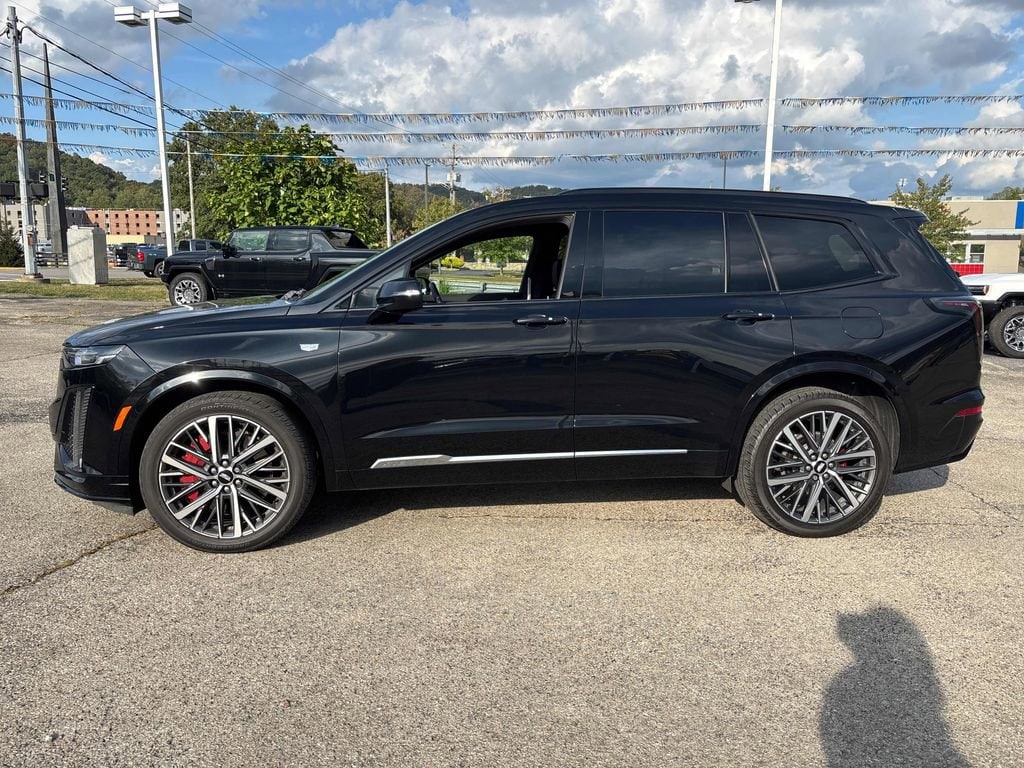 Used 2023 CADILLAC XT6 Sport SUV