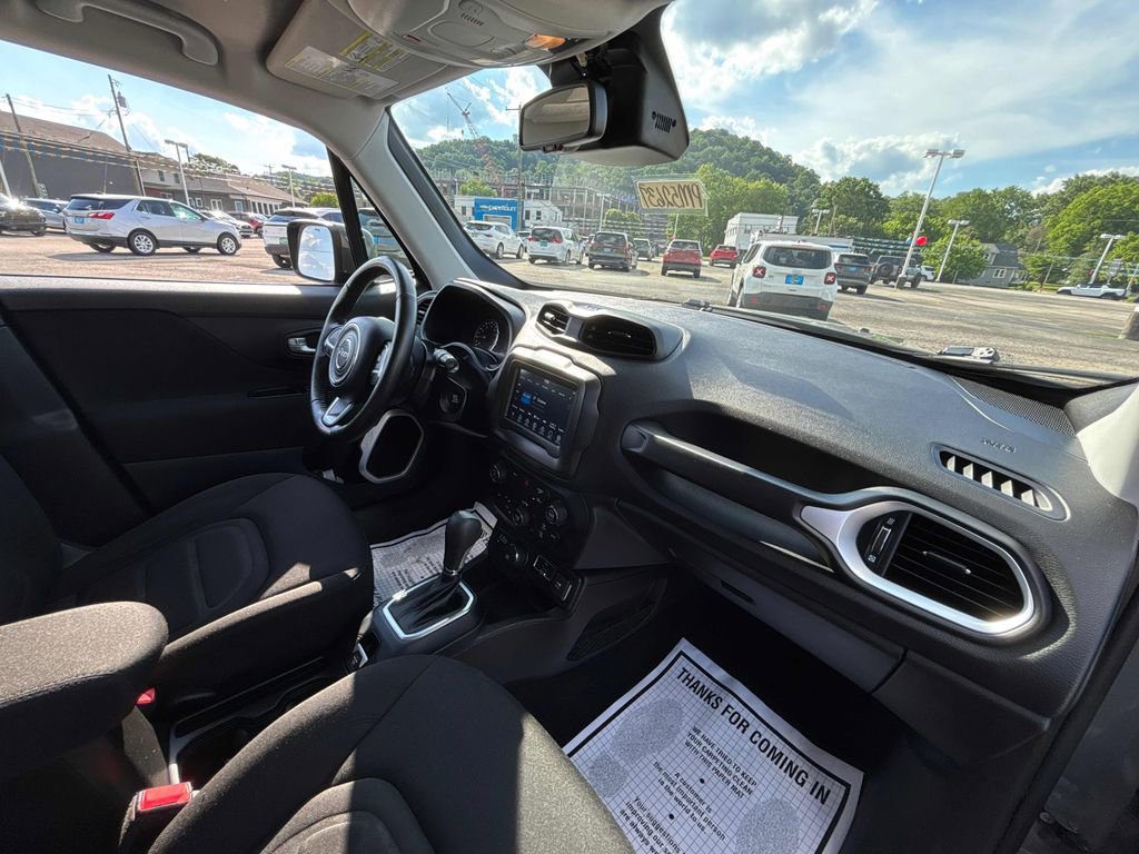 2021 Jeep Renegade Latitude - Photo 30