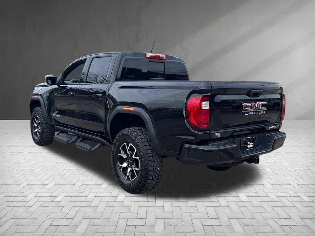 2026 GMC Canyon AT4X - Photo 3