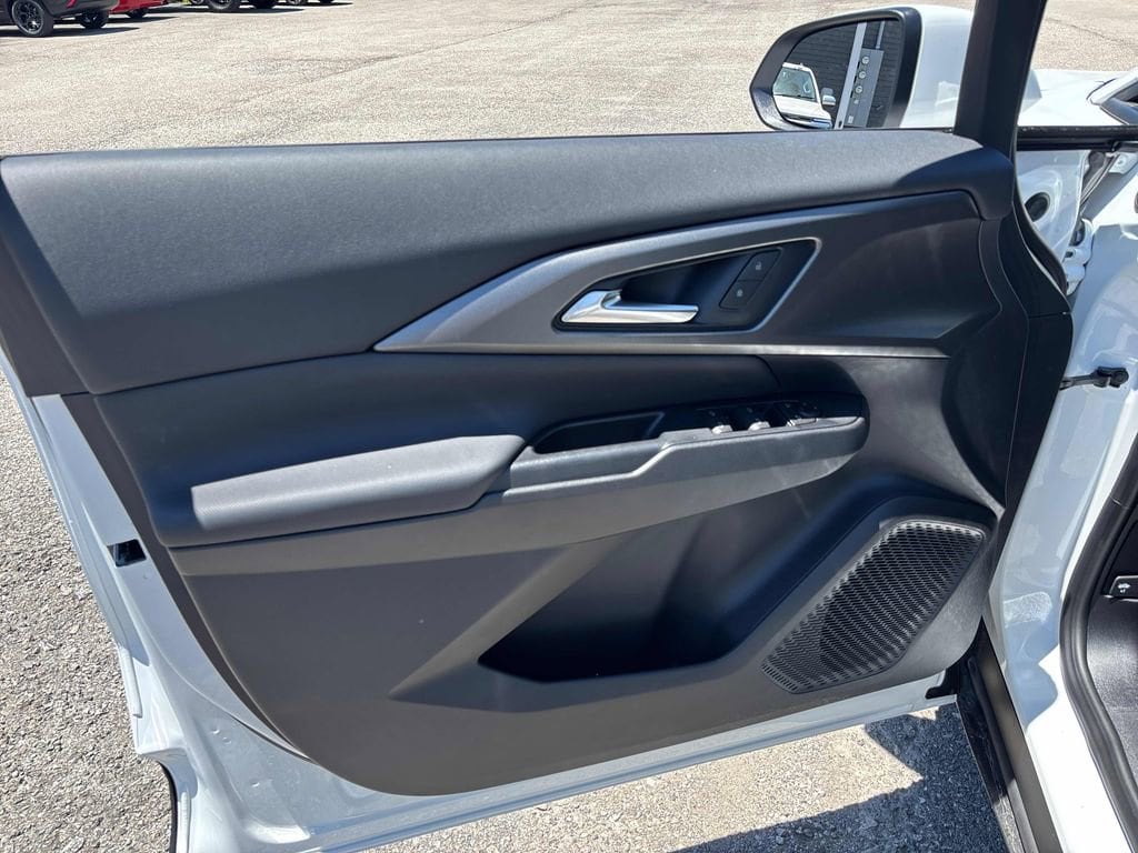 2026 Chevrolet Equinox EV 1LT - Photo 9