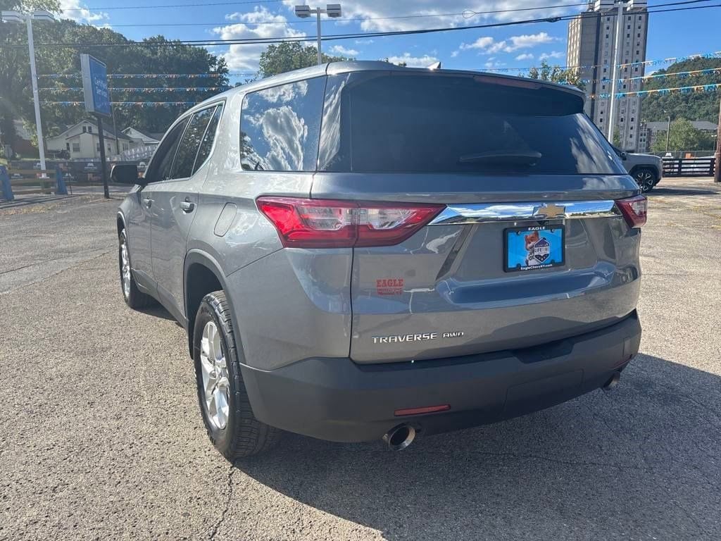 Used 2021 Chevrolet Traverse LS SUV