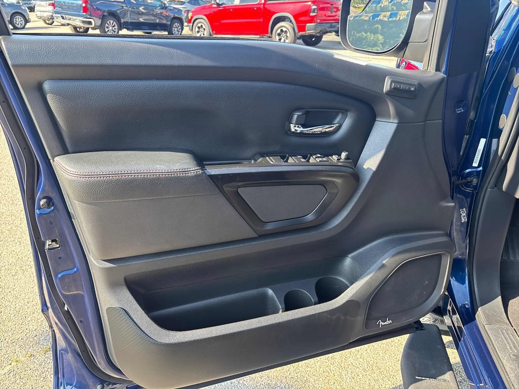 2024 Nissan Titan PRO-4X - Photo 9