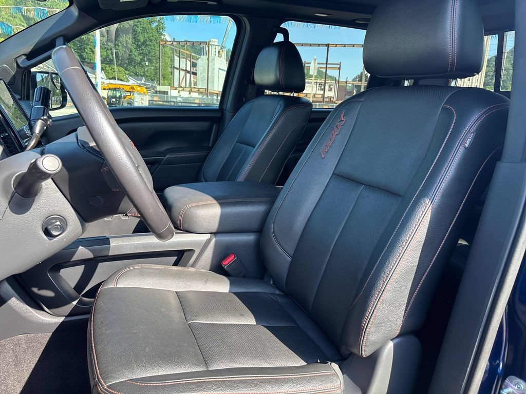 2024 Nissan Titan PRO-4X - Photo 10