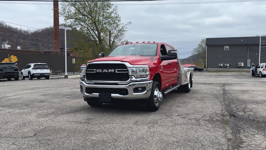 2024 Ram 3500 Tradesman photo 3