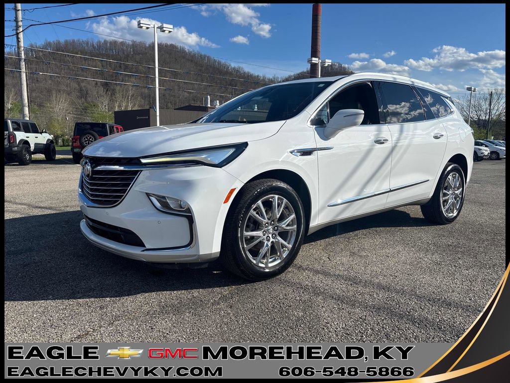 2023 Buick Enclave Essence AWD's photo