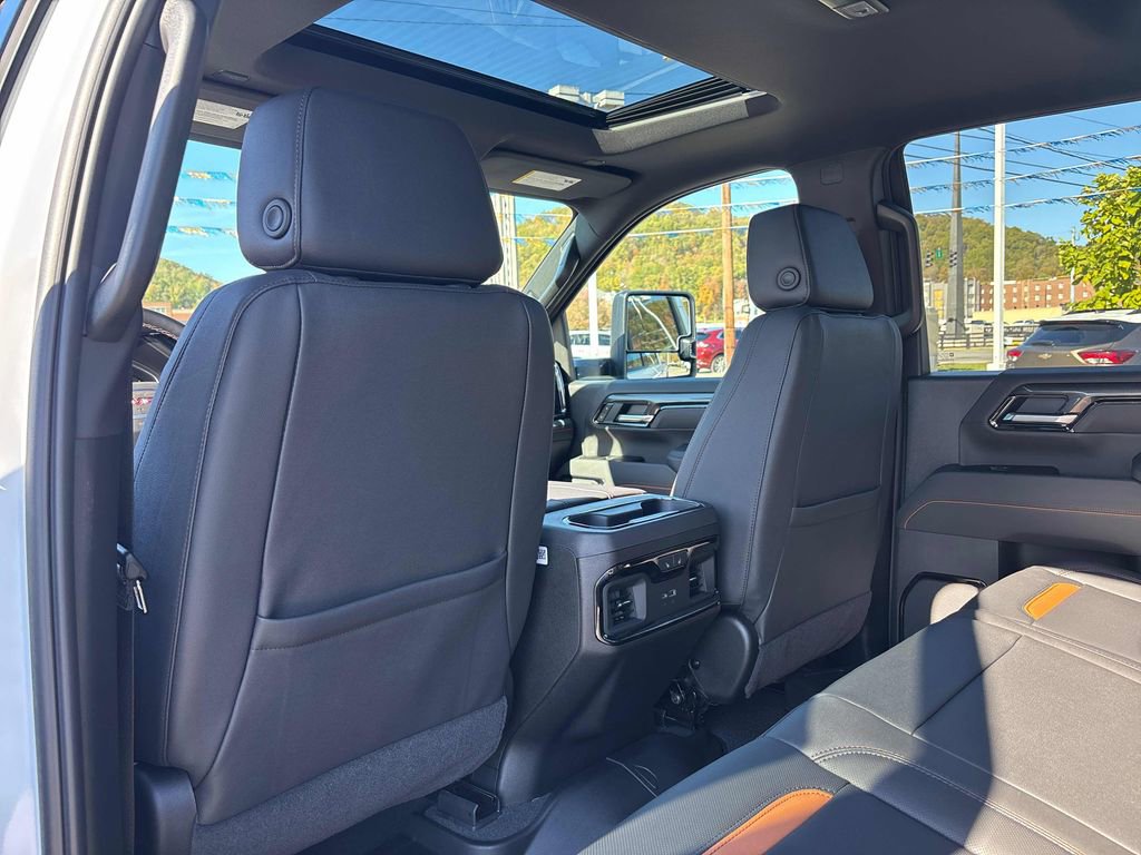 2026 GMC Sierra 2500HD AT4 - Photo 40