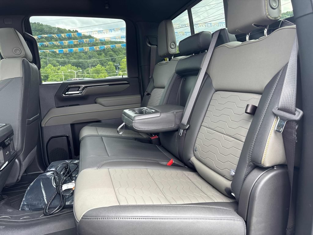 2026 Chevrolet Silverado 2500 HD ZR2 - Photo 23