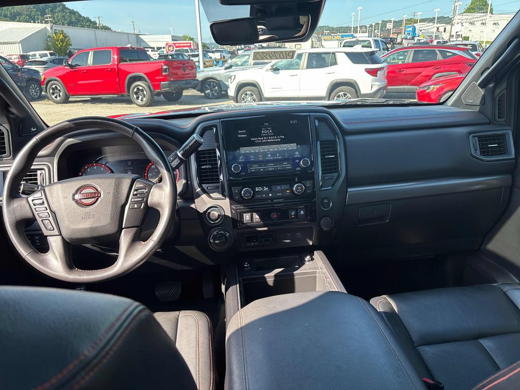 2024 Nissan Titan PRO-4X - Photo 22