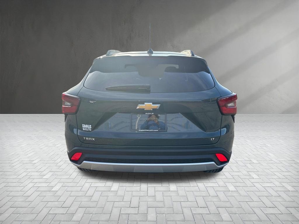 New 2026 Chevrolet Trax LT SUV