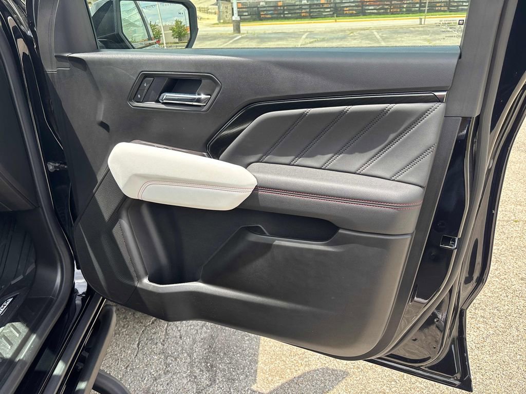 2026 GMC Canyon AT4X - Photo 33