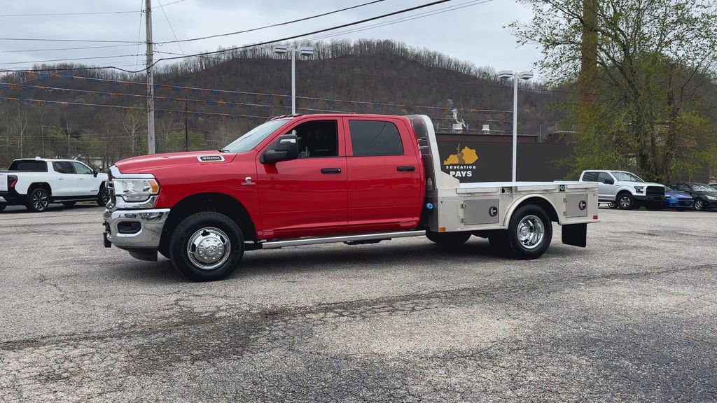 2024 Ram 3500 Tradesman photo 4