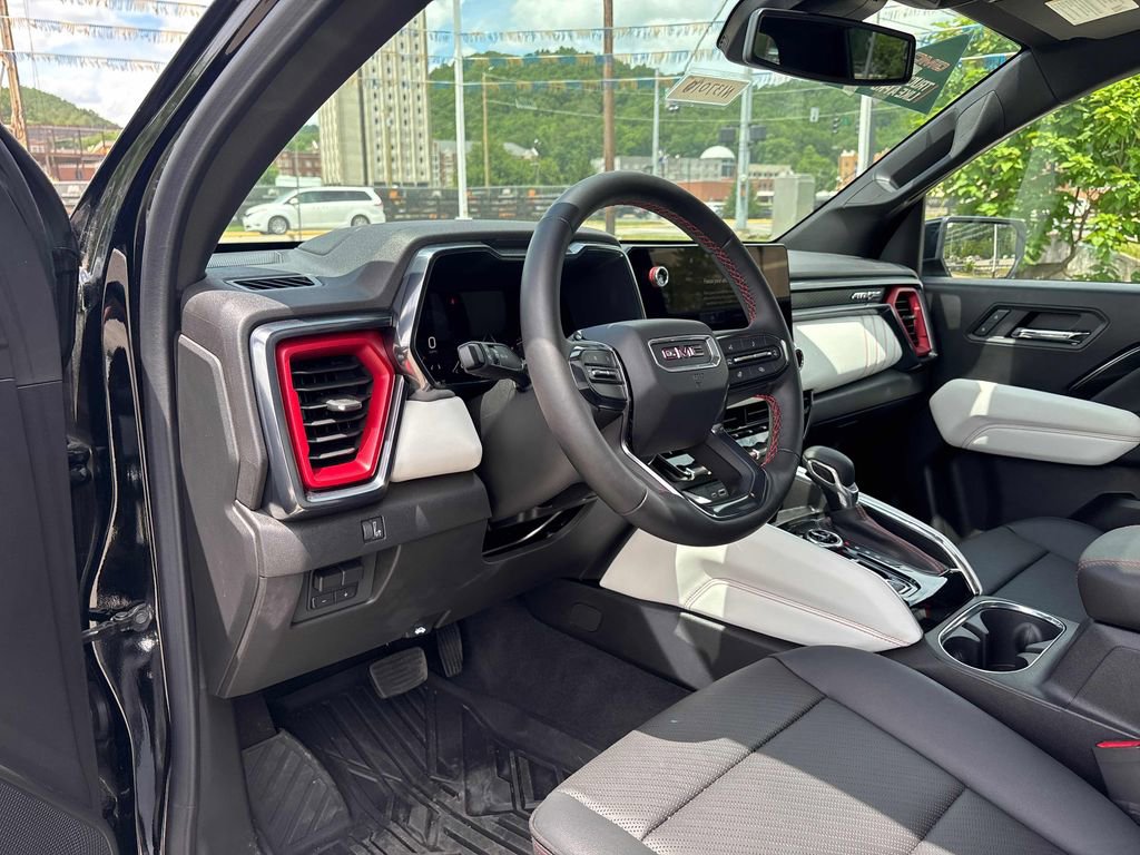 2026 GMC Canyon AT4X - Photo 13