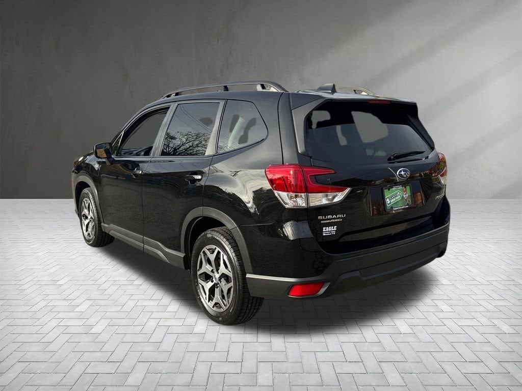 Used 2023 Subaru Forester Premium SUV