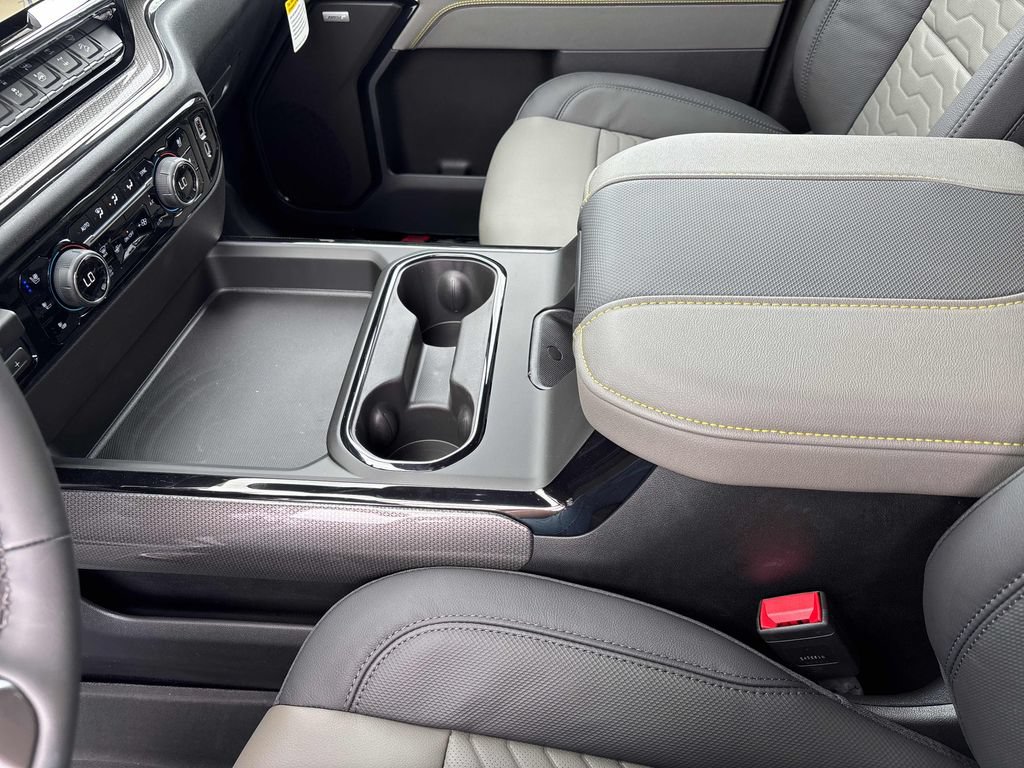 2026 Chevrolet Silverado 2500 HD ZR2 - Photo 17