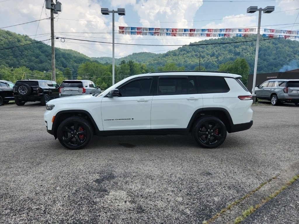 Used 2024 Jeep Grand Cherokee L Altitude with VIN 1C4RJKAG9R8923300 for sale in Morehead, KY