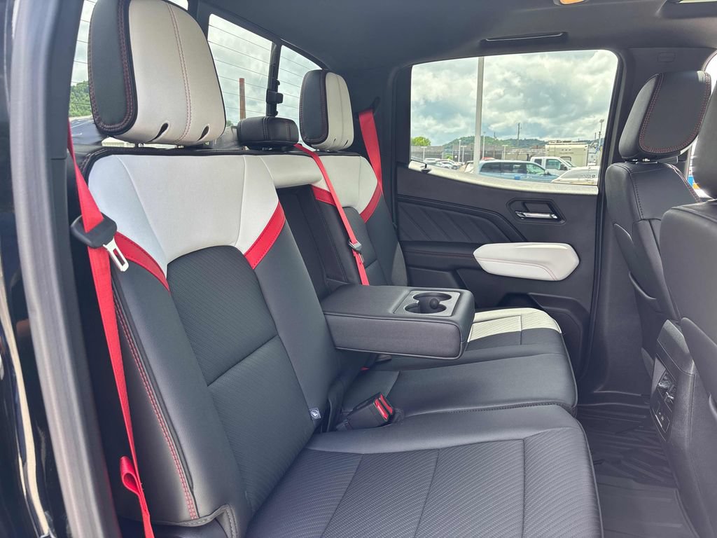 2026 GMC Canyon AT4X - Photo 29