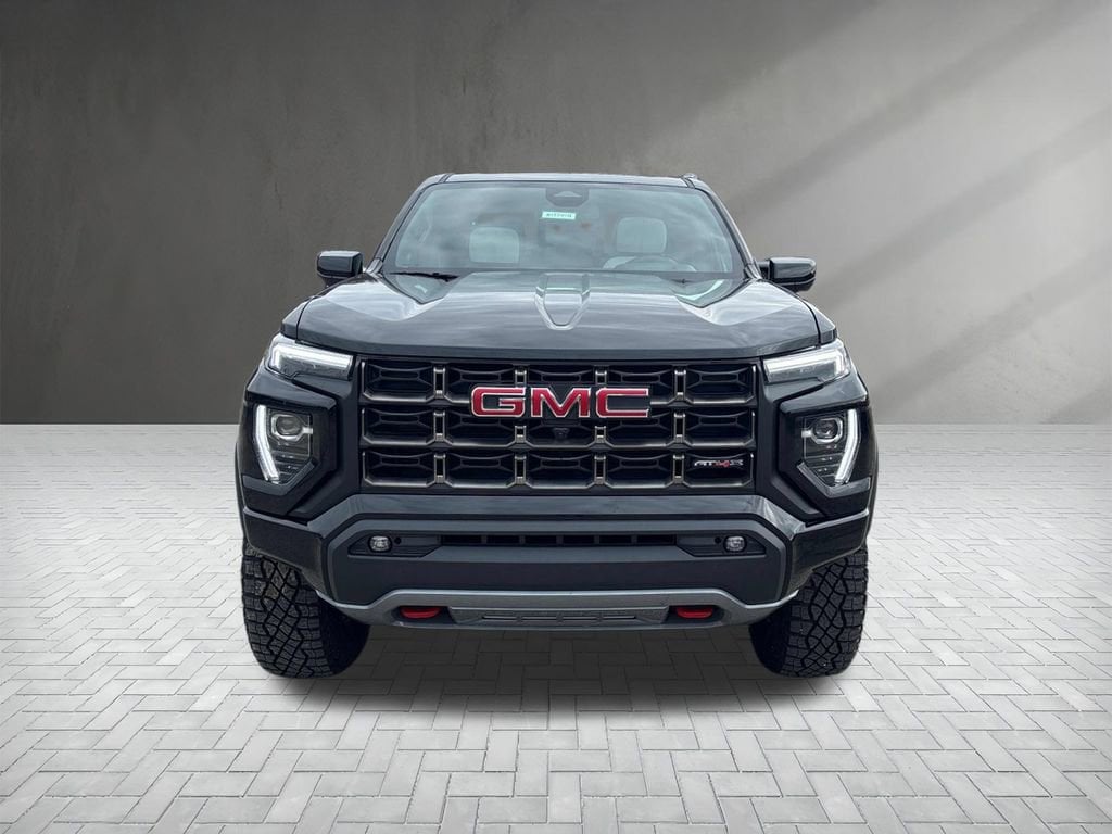 2026 GMC Canyon AT4X - Photo 8