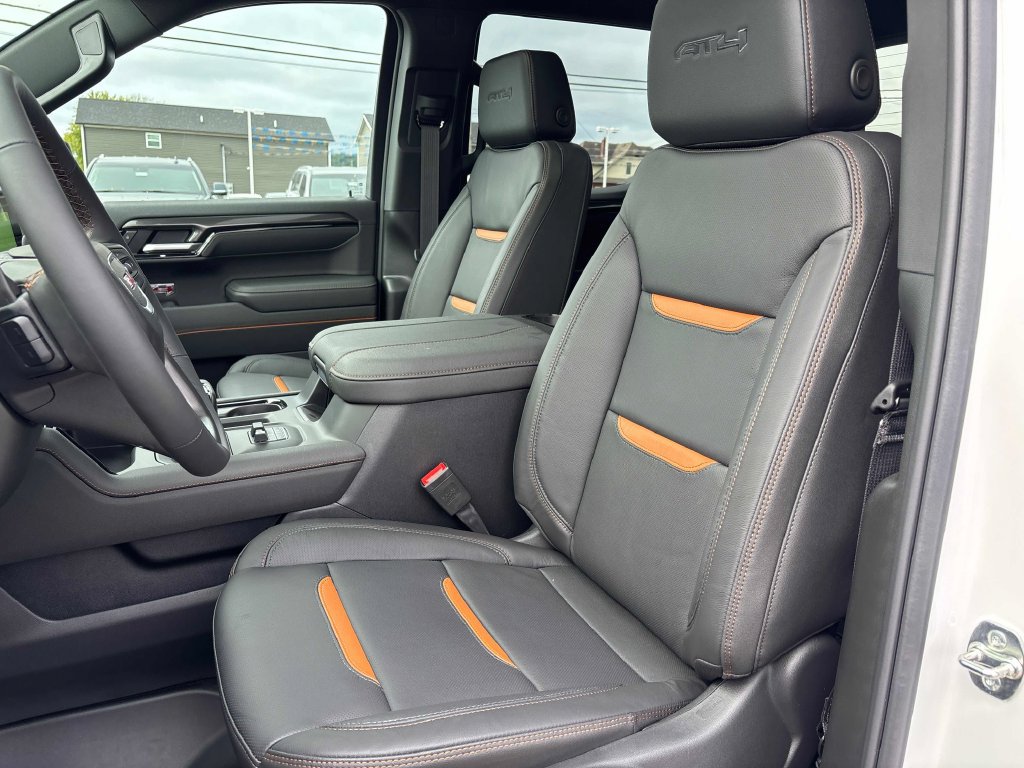 2026 GMC Sierra 1500 AT4 - Photo 10