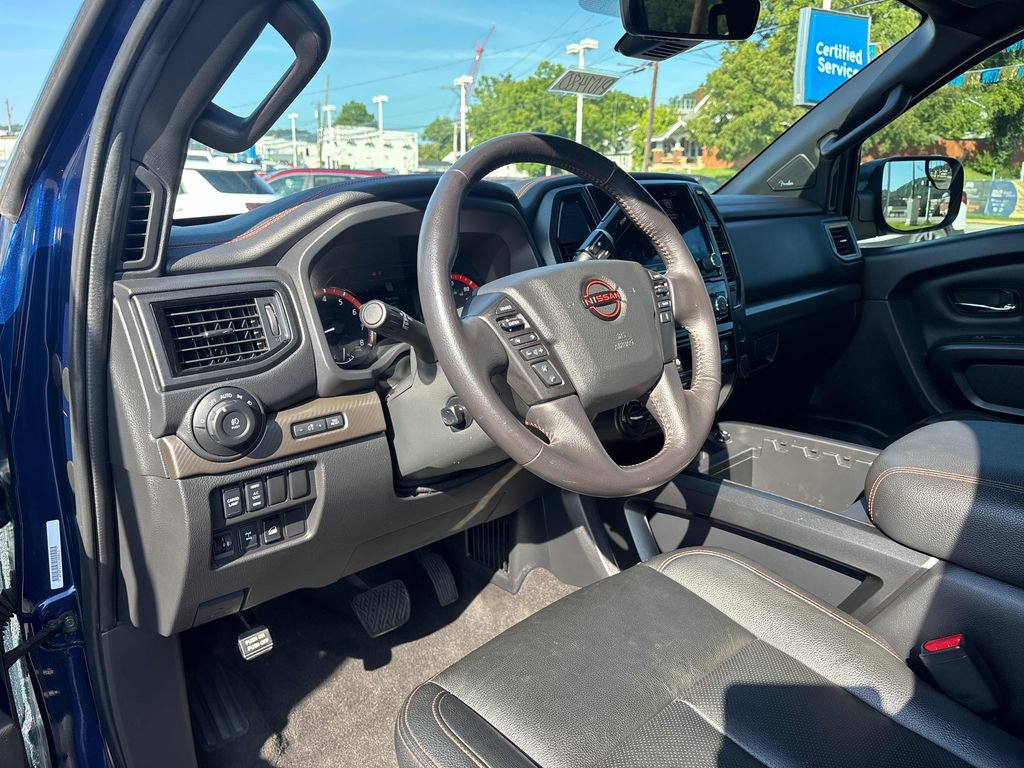 2024 Nissan Titan PRO-4X - Photo 12
