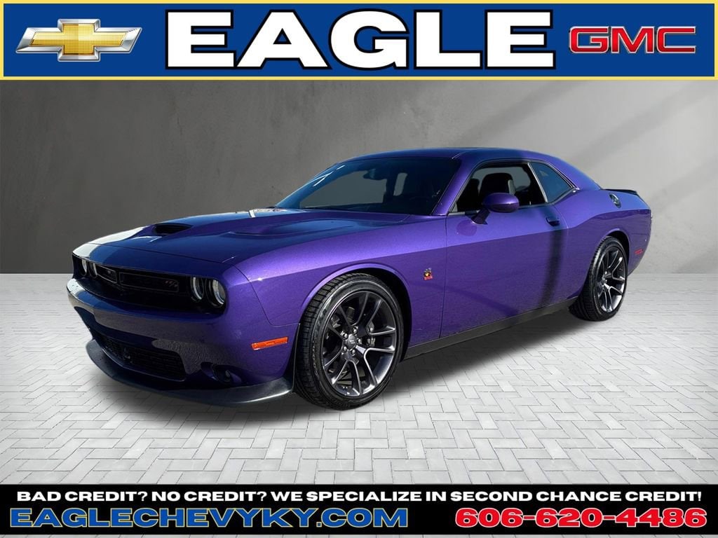 2023 Dodge Challenger R/T's photo