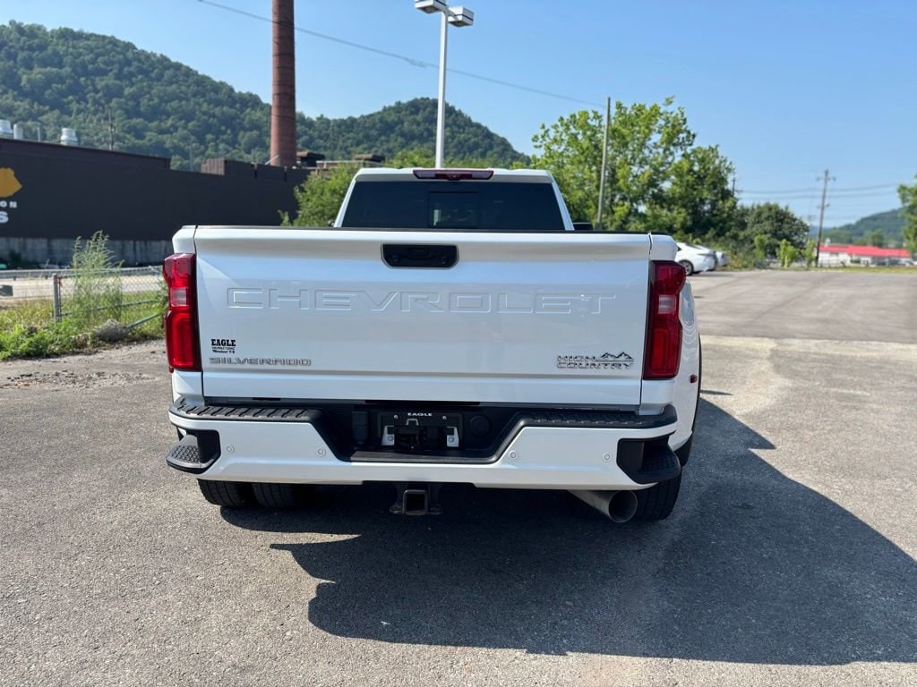 Used 2022 Chevrolet Silverado 3500 HD High Country DRW Truck Crew Cab