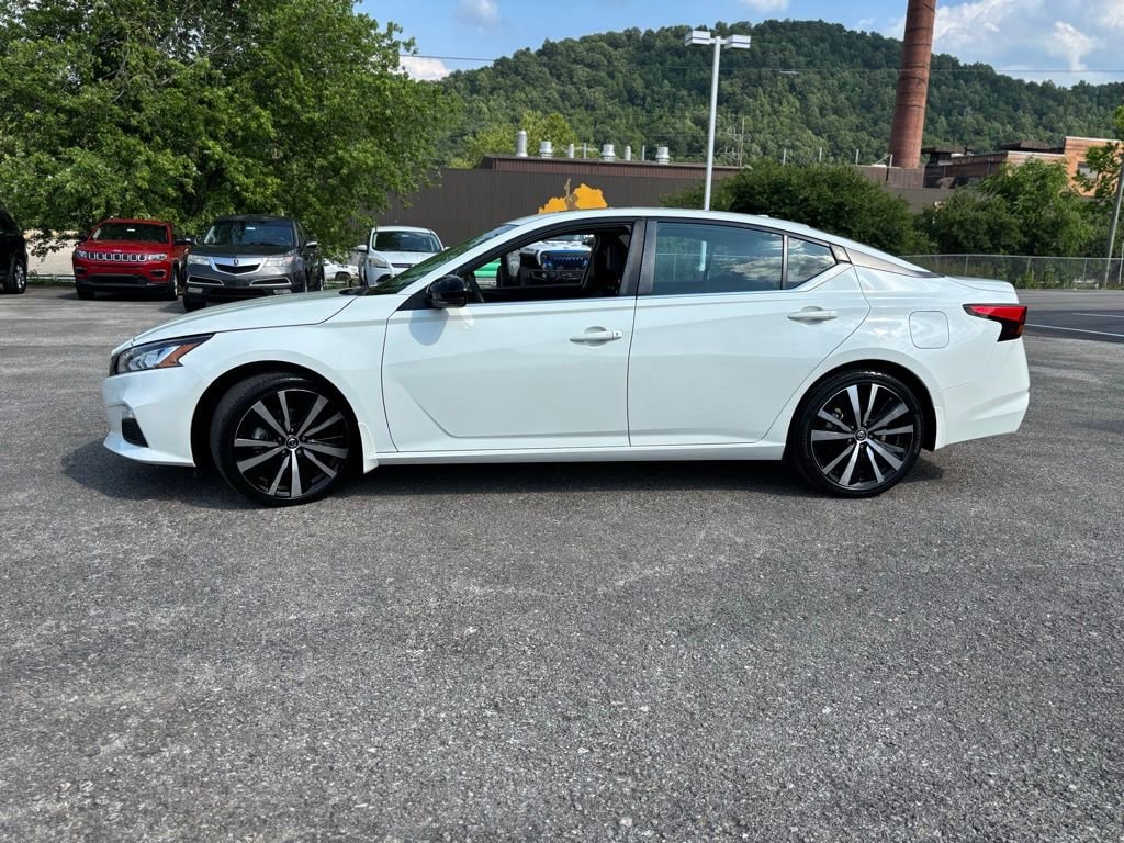 Used 2021 Nissan Altima SR with VIN 1N4BL4CVXMN370594 for sale in Morehead, KY