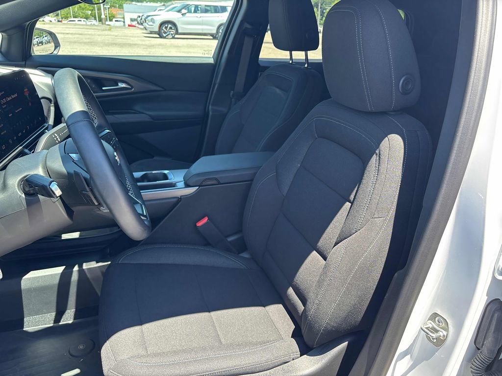 2026 Chevrolet Equinox EV 1LT - Photo 12