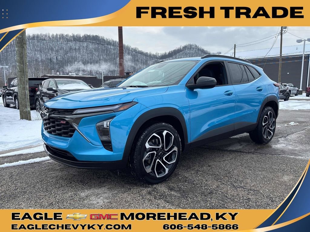 Used 2025 Chevrolet Trax 2RS SUV