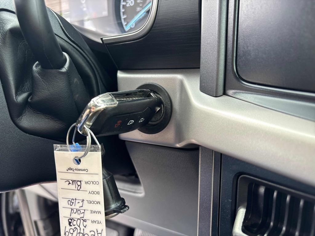 2023 Ford F-150 XLT - Photo 21