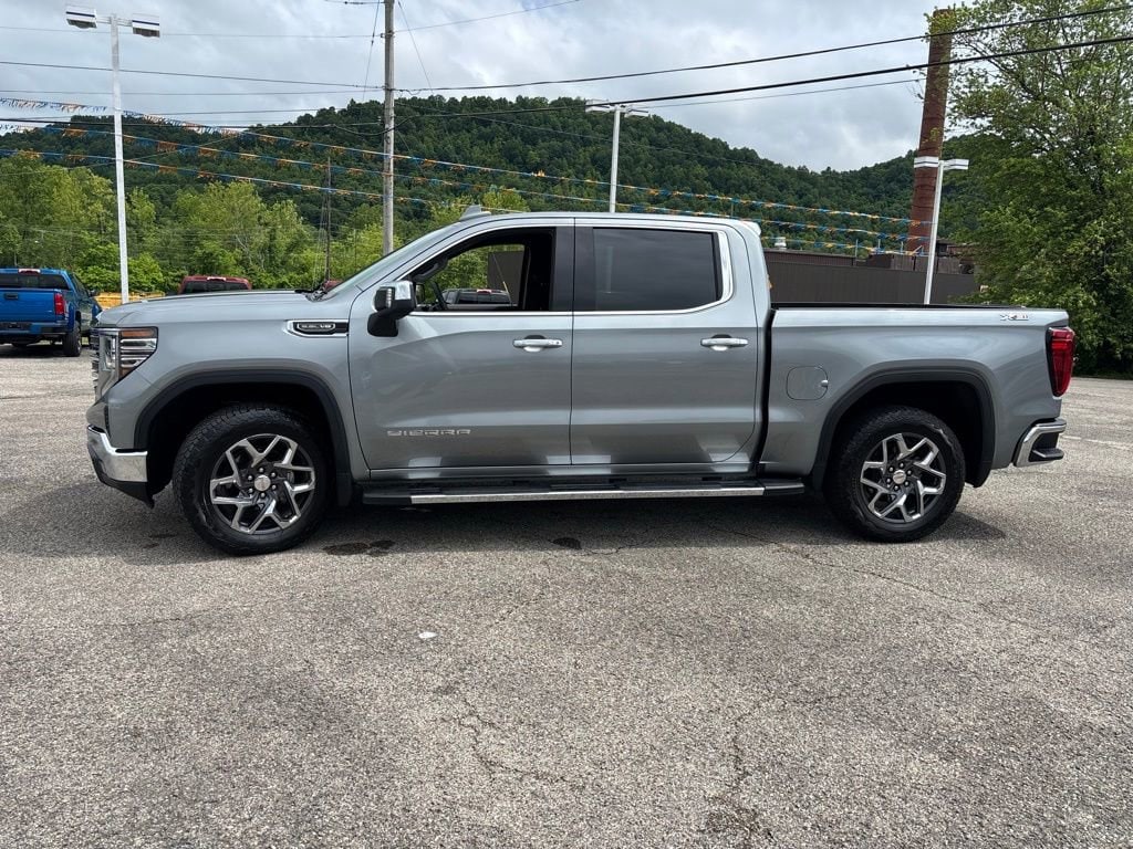 Used 2024 GMC Sierra 1500 SLT with VIN 3GTUUDED4RG420457 for sale in Morehead, KY