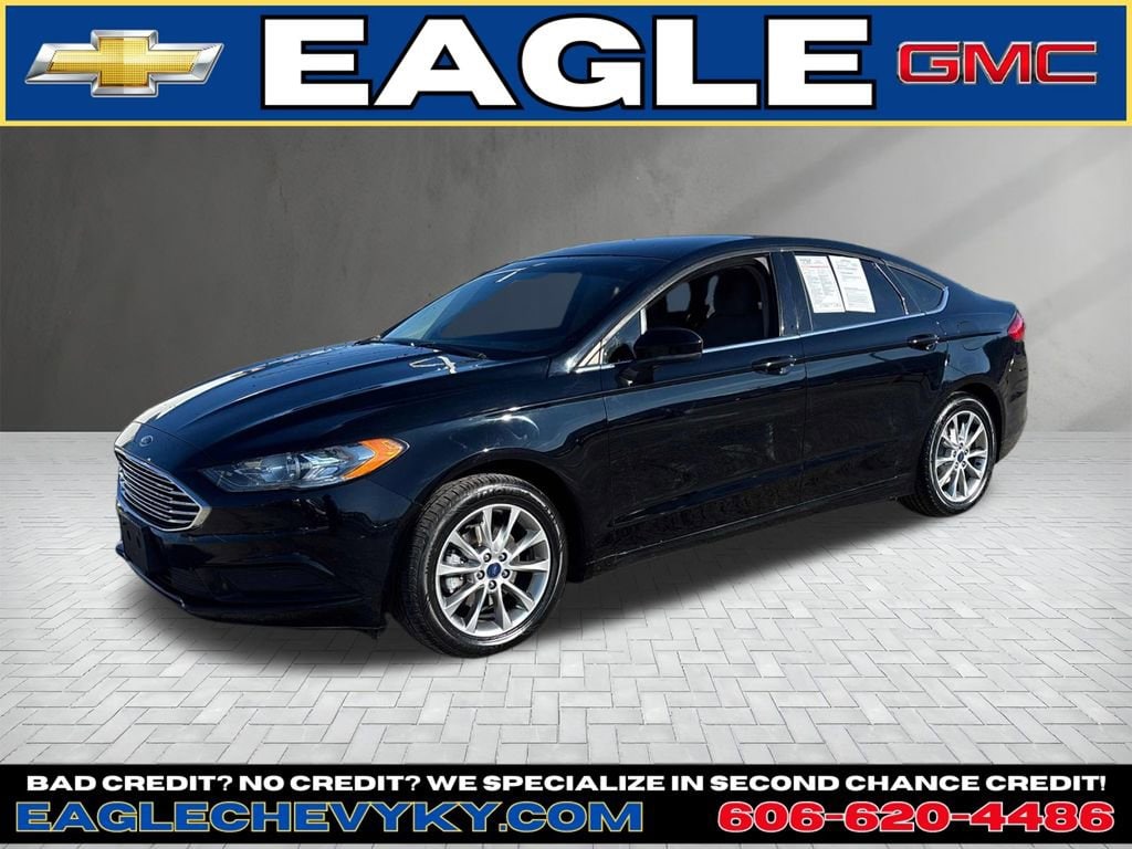 2017 Ford Fusion SE's photo