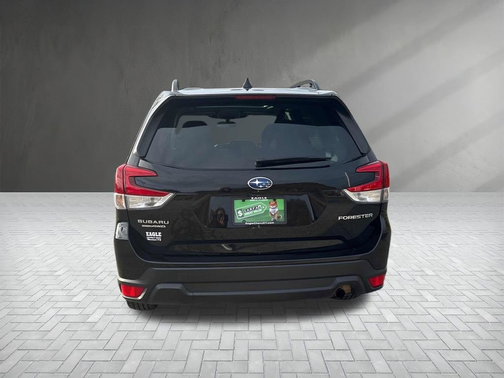 Used 2023 Subaru Forester Premium SUV