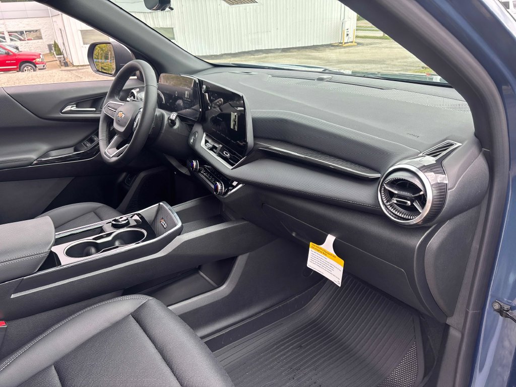 2027 Chevrolet Equinox LT - Photo 28