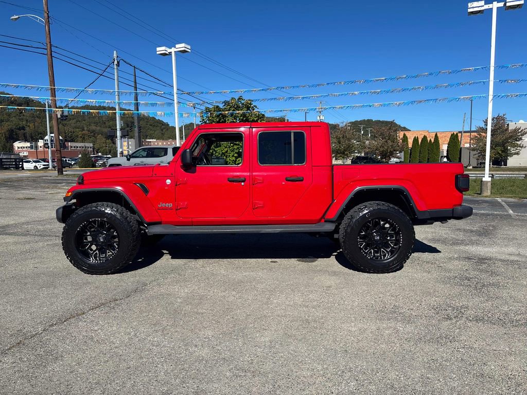 2021 Jeep Gladiator Overland photo 2