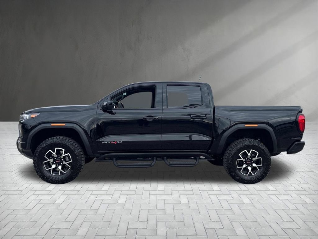 2026 GMC Canyon AT4X - Photo 2