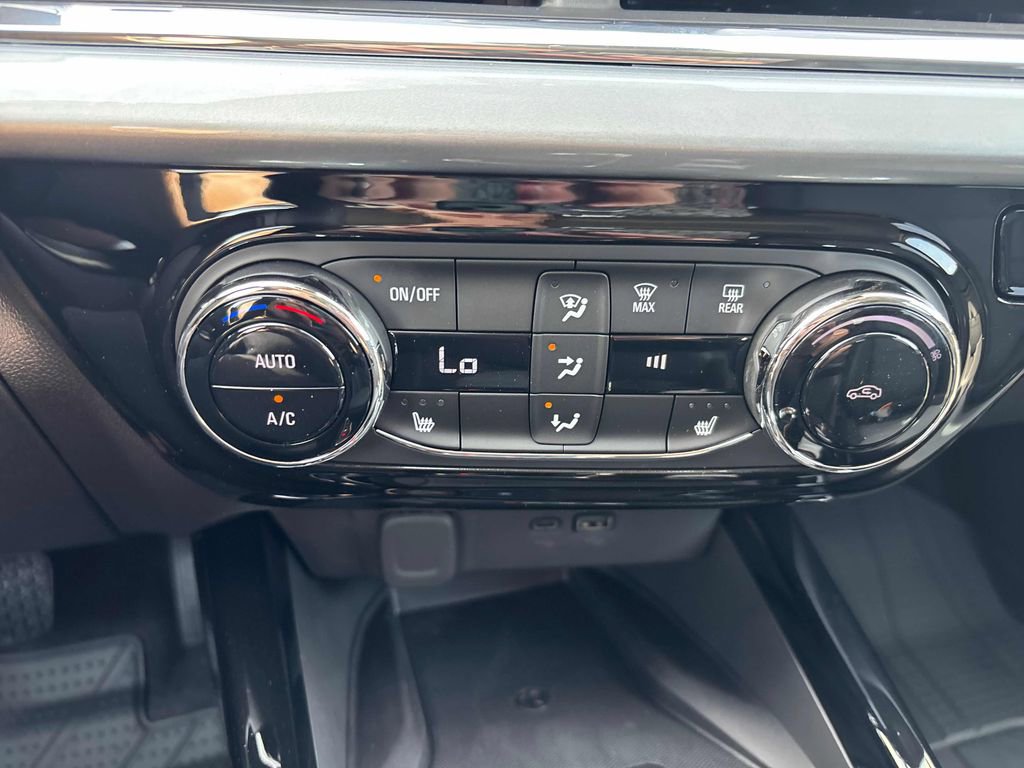 2026 Chevrolet Trax LT - Photo 19