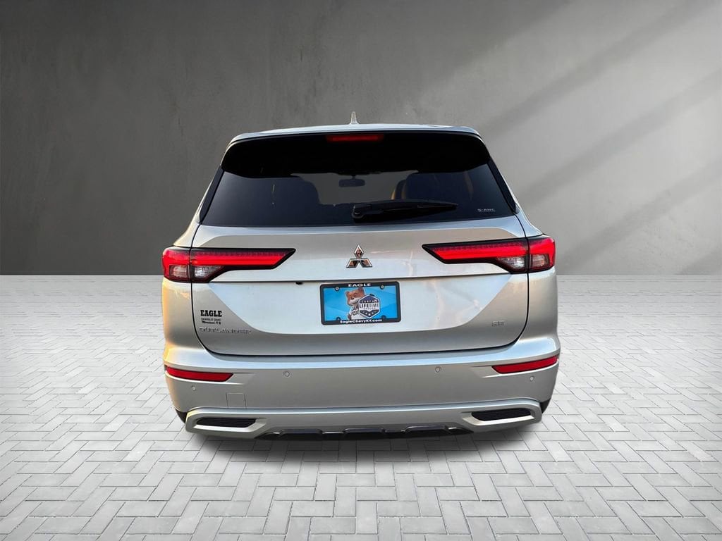 Used 2024 Mitsubishi Outlander SE SUV