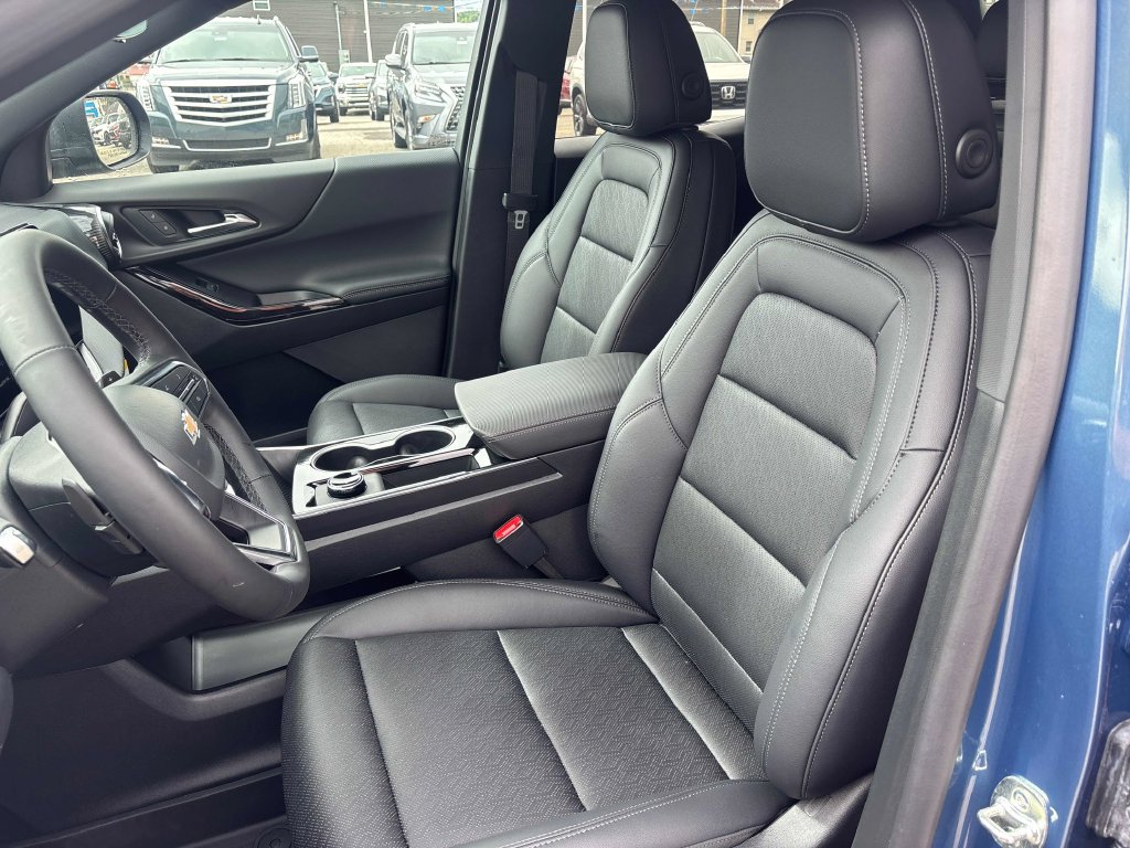 2027 Chevrolet Equinox LT - Photo 10