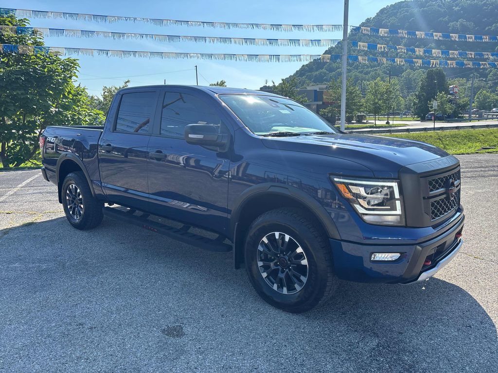2024 Nissan Titan PRO-4X - Photo 7