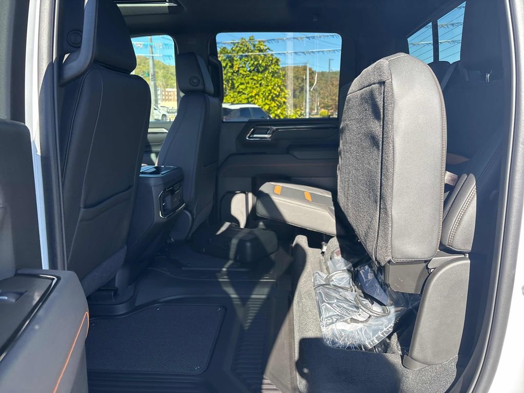 2026 GMC Sierra 2500HD AT4 - Photo 43