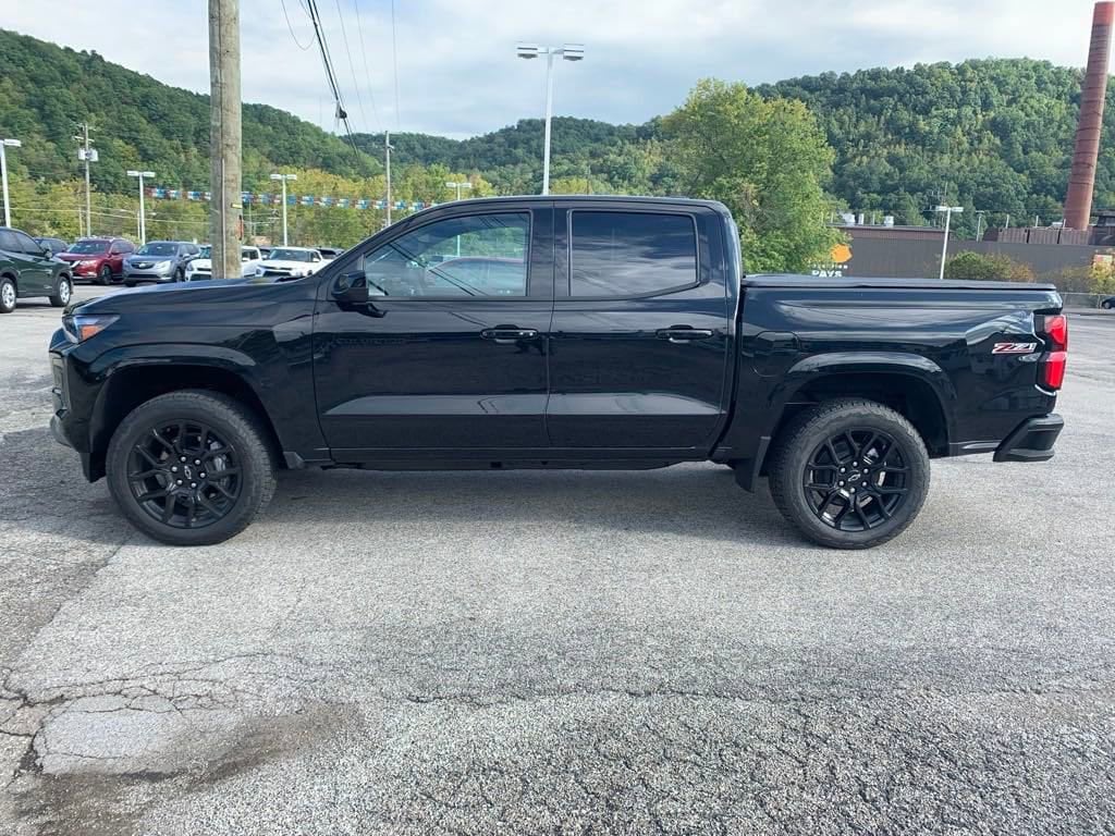 Used 2024 Chevrolet Colorado Z71 with VIN 1GCPTDEK8R1151019 for sale in Morehead, KY