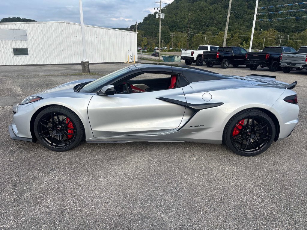 2027 Chevrolet Corvette 3LZ - Photo 3