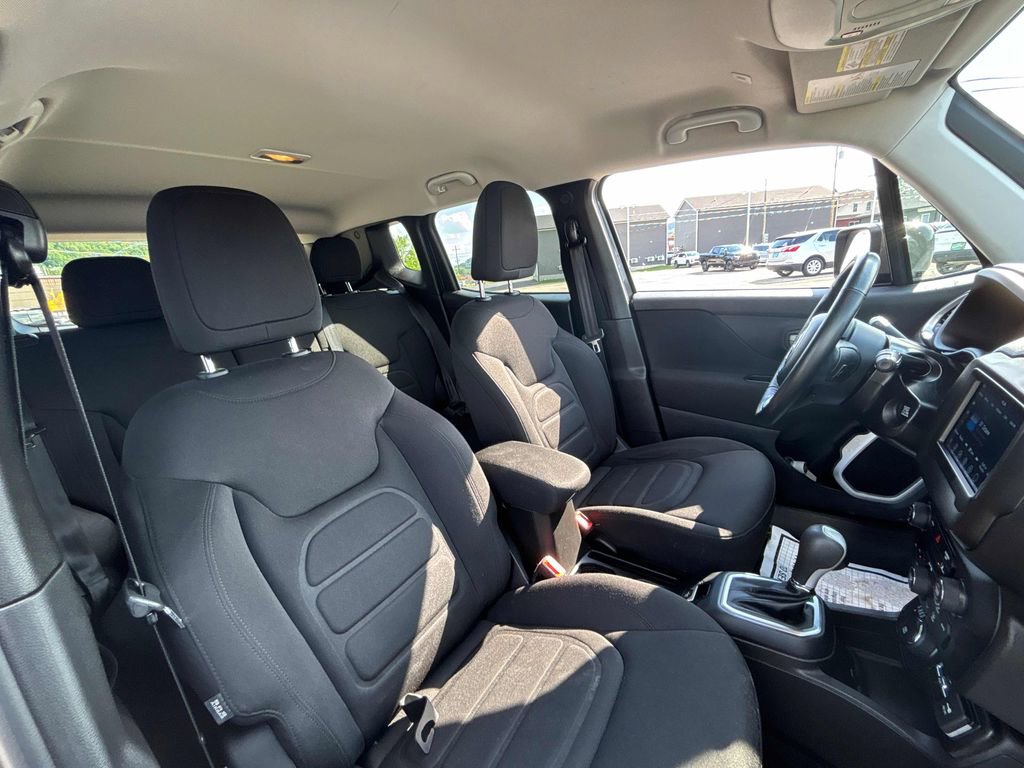 2021 Jeep Renegade Latitude - Photo 29