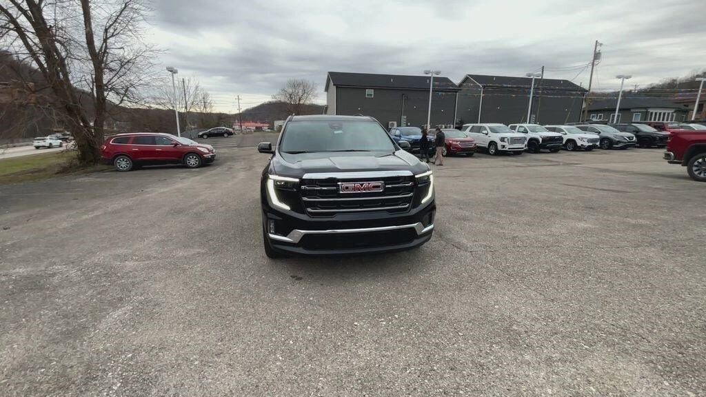 New 2025 GMC Acadia Elevation SUV