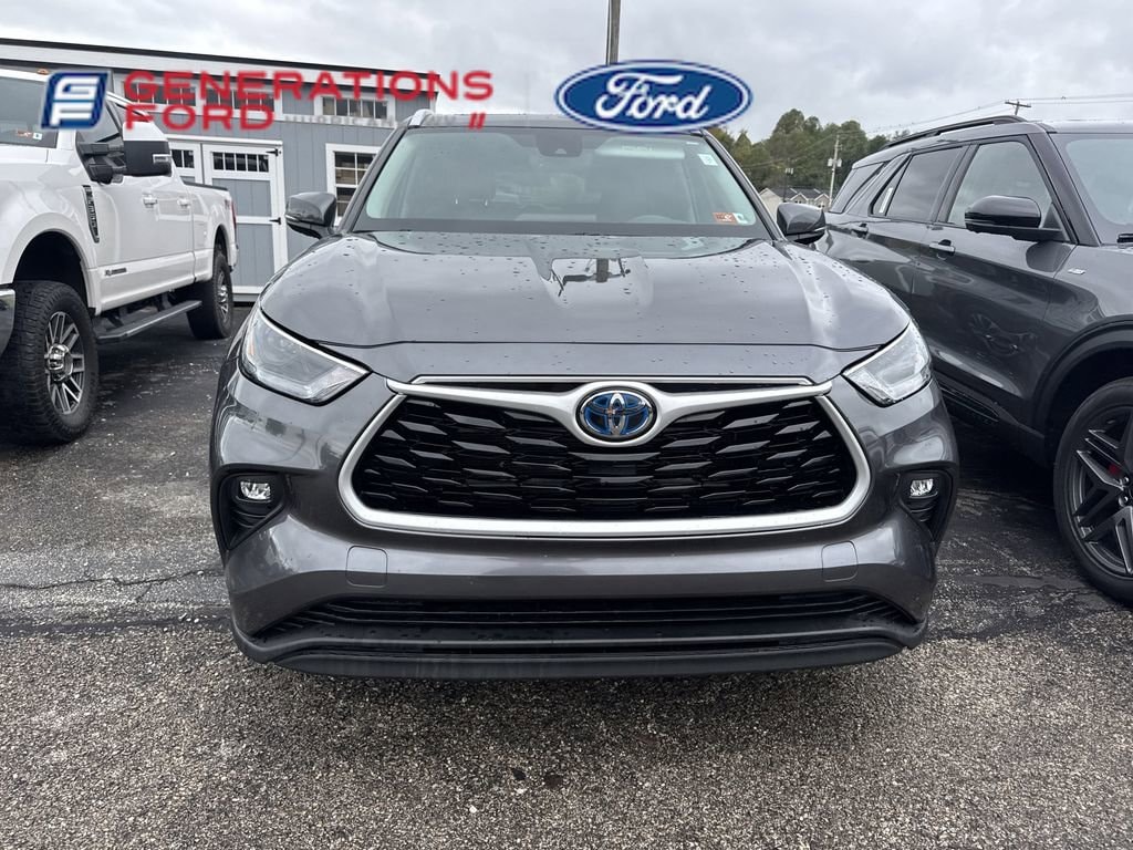 Used 2024 Toyota Highlander Hybrid XLE SUV