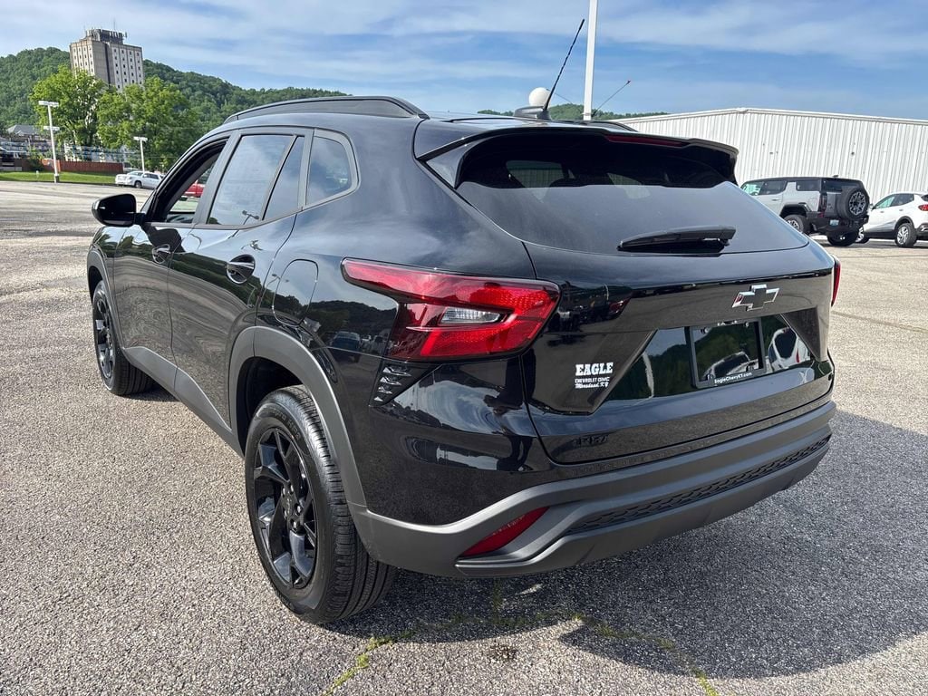 2026 Chevrolet Trax LT - Photo 3