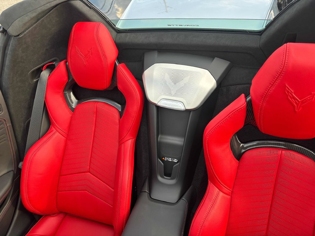 2027 Chevrolet Corvette 3LZ - Photo 12