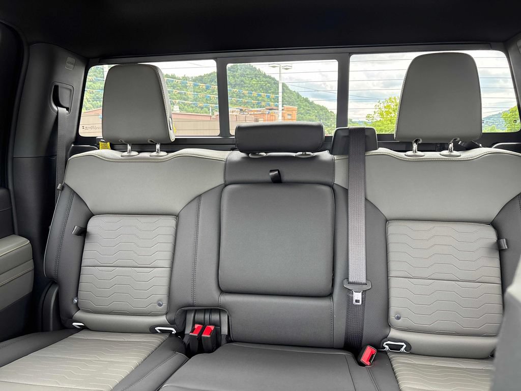 2026 Chevrolet Silverado 2500 HD ZR2 - Photo 20