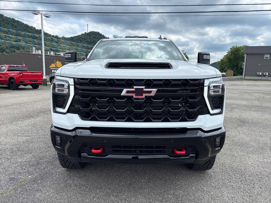 2026 Chevrolet Silverado 2500 HD ZR2 - Photo 8