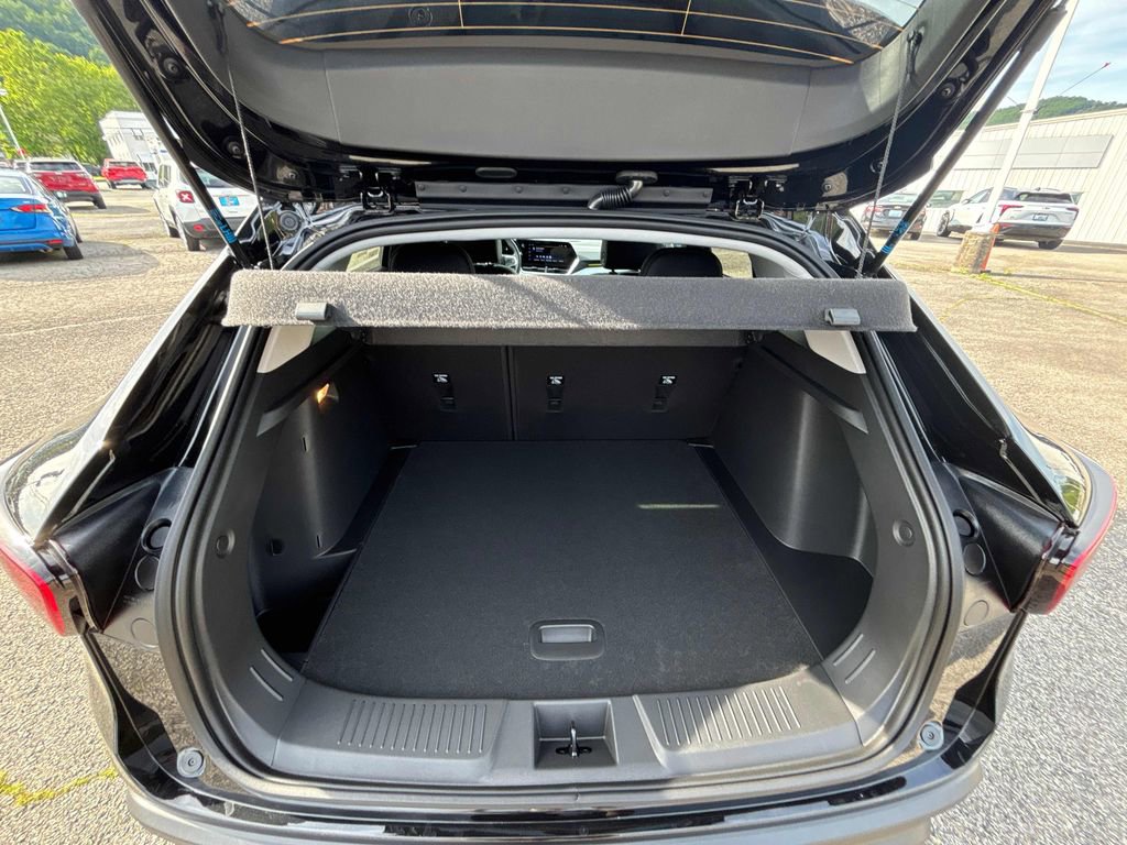 2026 Chevrolet Trax LT - Photo 30